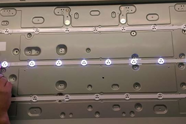 remont televizora Yasin 3